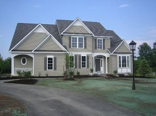 1042 Butters Farm Ln, Skaneateles, NY 13152