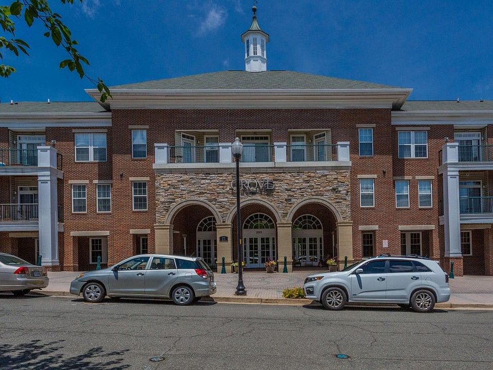 1st image of 2321 25th St S APT 313