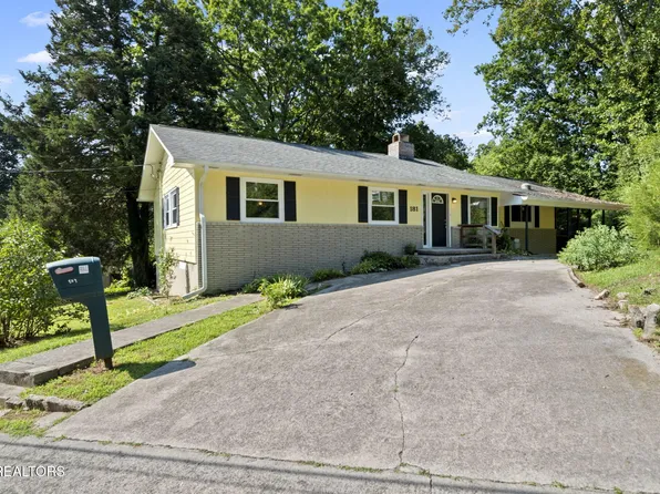 181 California Ave, Oak Ridge, TN 37830