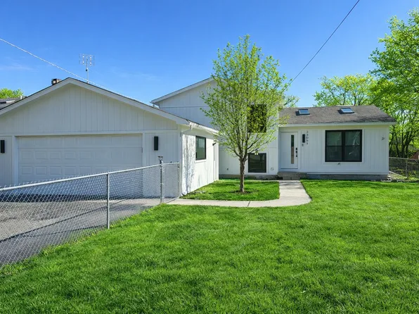 (undisclosed Address), Grayslake, IL 60030