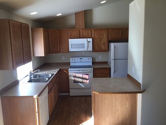 3rd image of 20420 86th Avenue Ct E #00