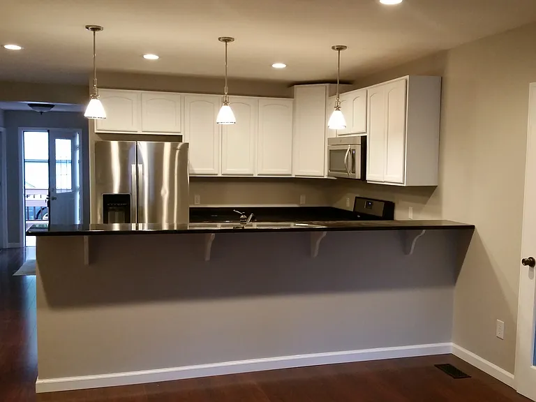 1120 Washtenaw Ave — Photo 2