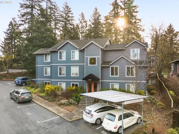 7925 SW 40th Ave APT A, Portland, OR 97219