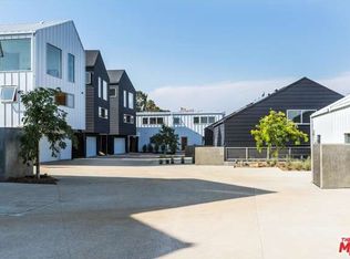 1708 Brewer Trl, Los Angeles, CA 90026