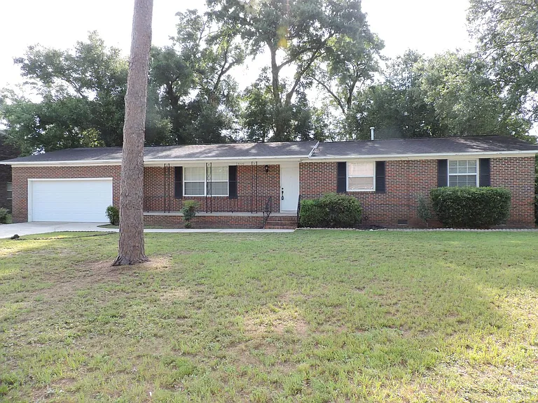 8220 Excelsior Dr — Photo 1