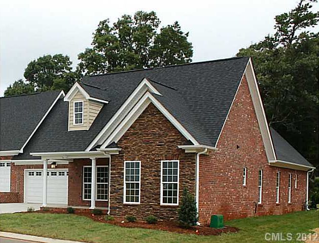 1st image of 1013 Villas Dr #4