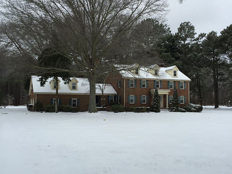 1st image of 612 Centerville Tpke S