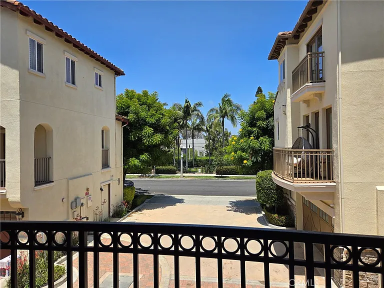 12914 Agustin Pl — Photo 14