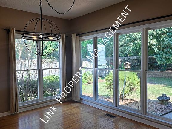 5th image of 6710 W Point Dr
