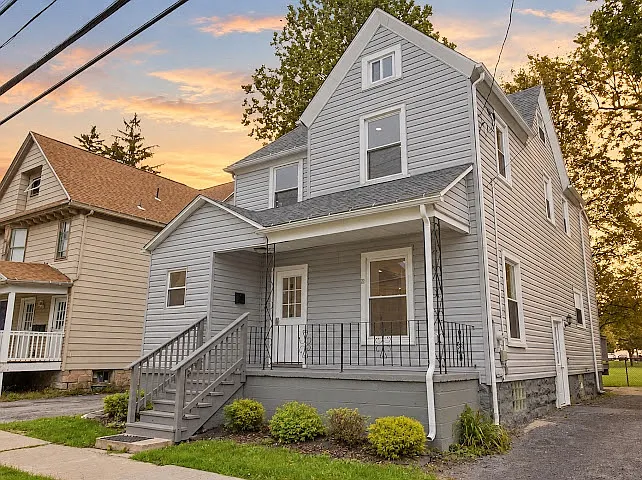 22 Porter Ave