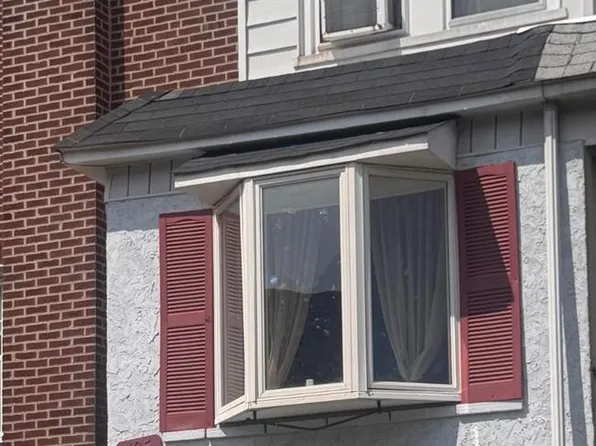 135 Greenwood Rd, Sharon Hill, PA 19079