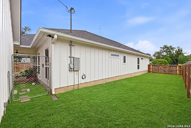 15815 Uvalde St — Photo 29
