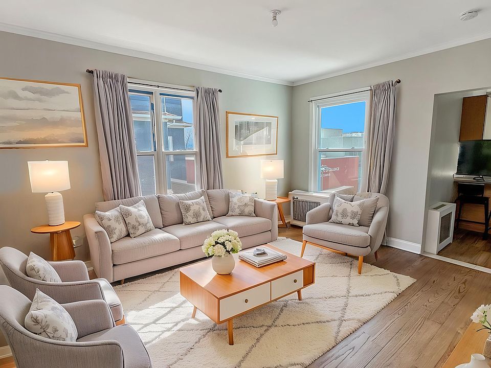 LIVING ROOM (STAGED)