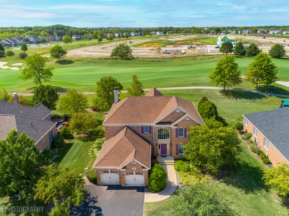 59 Tournament Dr S, Hawthorn Woods, IL 60047