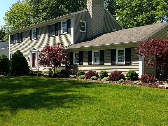 3rd image of 2198 Heritage Ave
