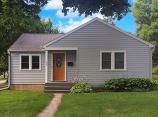 3902 Dennett Dr, Madison, WI 53714
