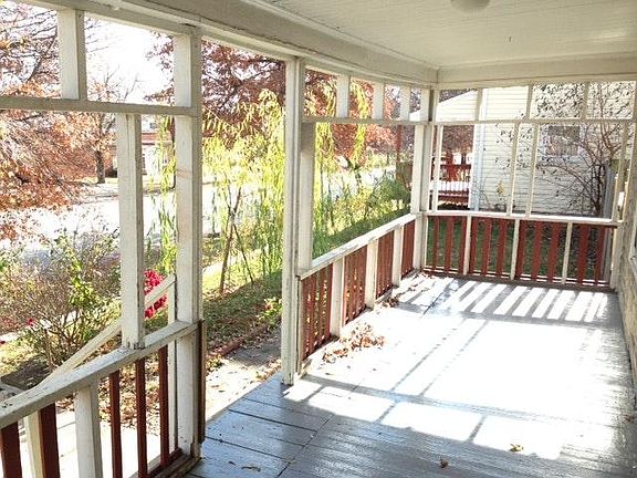 3rd image of 112 Belmont Blvd