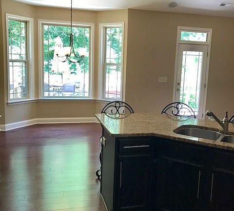 5th image of 1040 Freshwater Ln