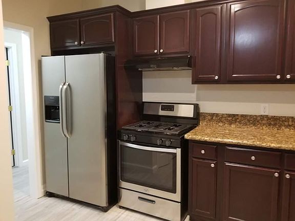 4th image of 707 S Gramercy Pl