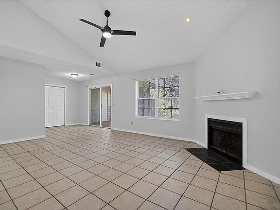 4th image of 6280 Rolling Fork Rd APT H