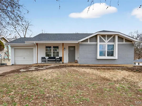 12166 La Padera Ln, Florissant, MO 63033