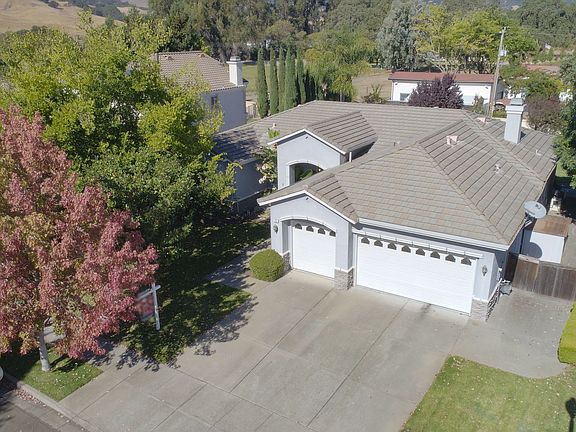 4th image of 771 Pavilion Dr