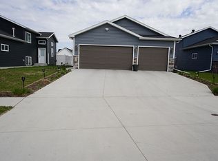 6365 83rd Ave S, Horace, ND 58047