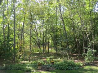 5321 W River Trl, Mequon, WI 53092