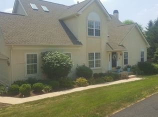22 Chelsea Ct, Glen Mills, PA 19342