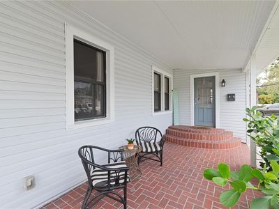 916 W Candlewood Ave, Tampa, FL, 33603