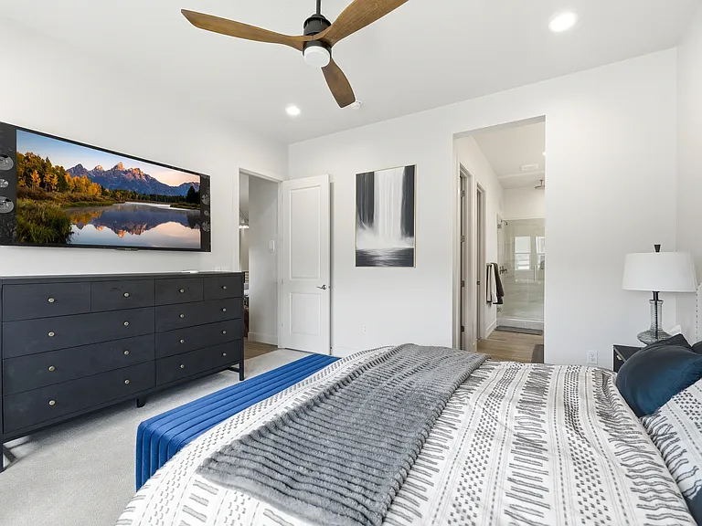 Main Floor- Primary Bedroom