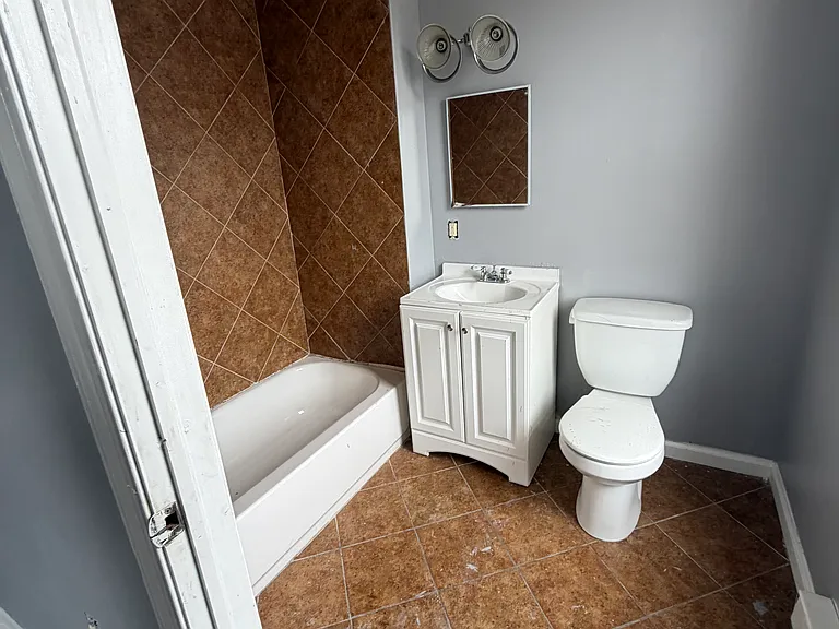 3501 N 22nd St #2 — Photo 10