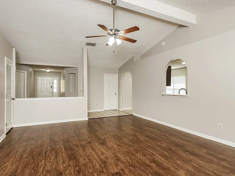 2977 Tuscarora Trl — Photo 4