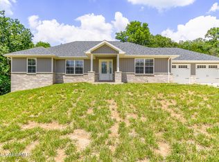 5924 Junior Ln, Henley, MO 65040