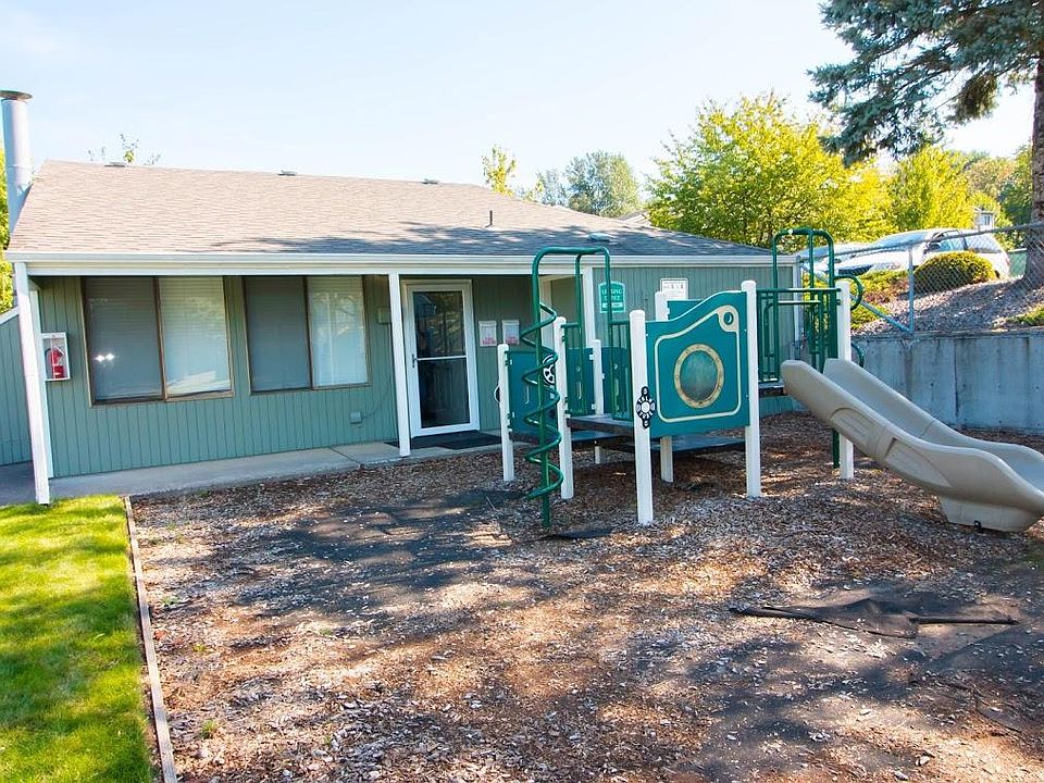 Columbia Crest Townhomes 560 SW Halsey Loop Troutdale OR Zillow
