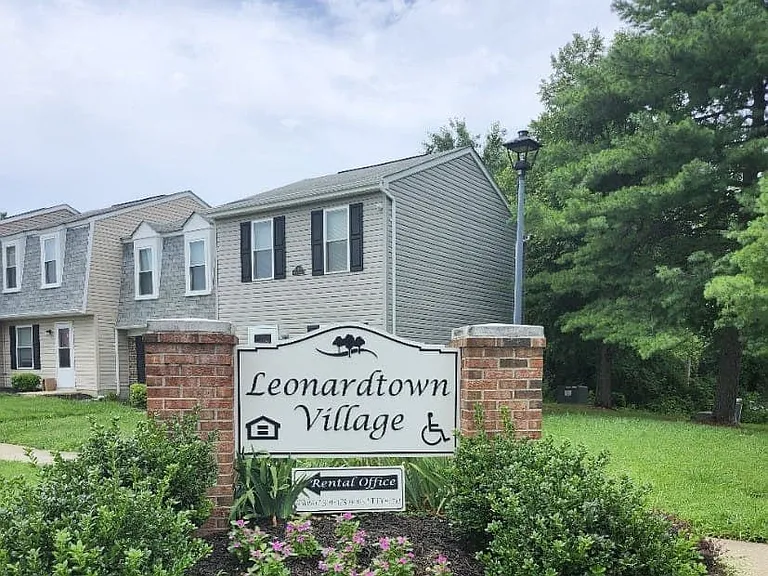 Leonardtown Village — Photo 7