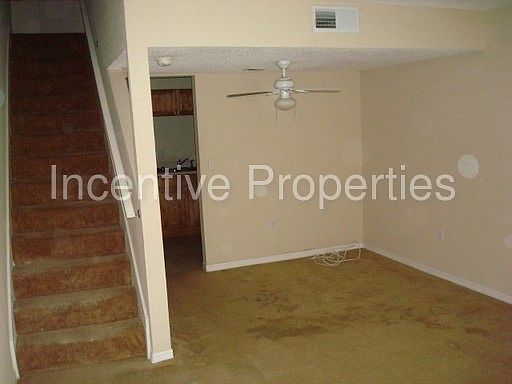 3rd image of 8027 Palmera Pointe Cir