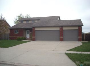 131 Lisa Ct, Tea, SD 57064