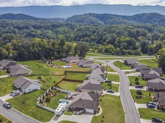 2nd image of 2209 Griffitts Mill Cir