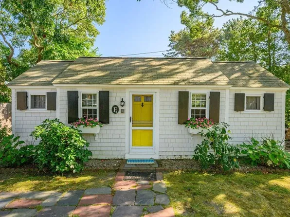 144 Seaview Avenue #F, South Yarmouth, MA 02664