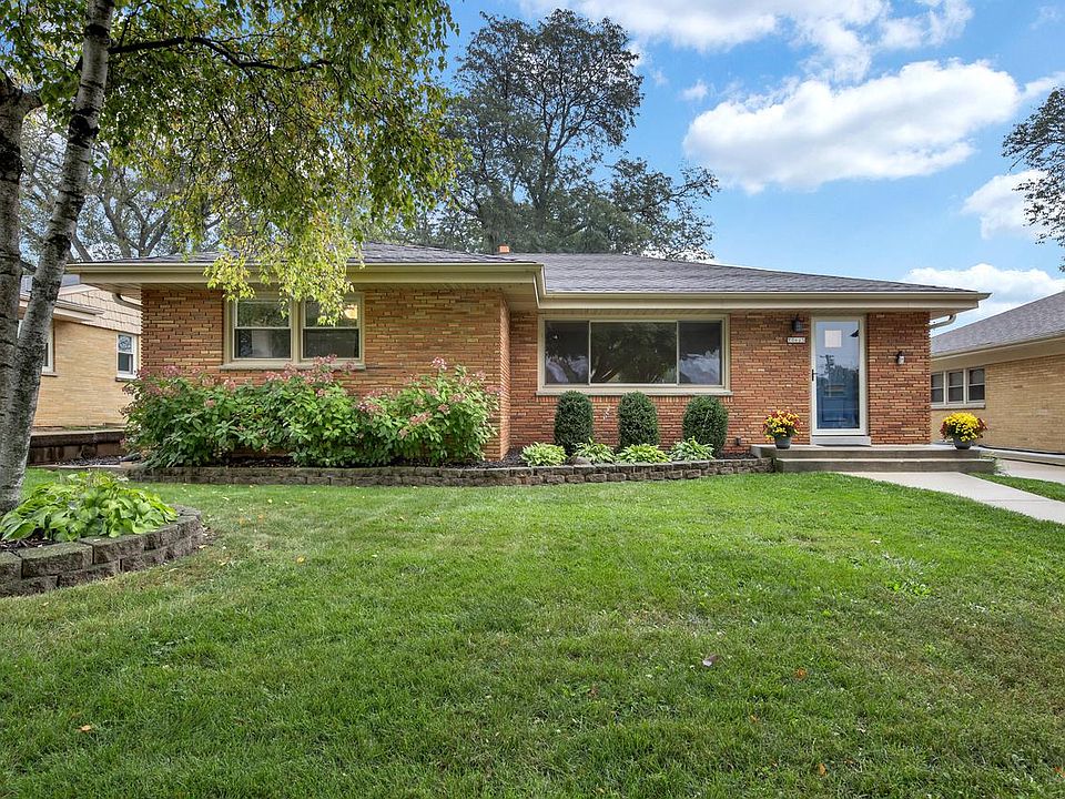 1st image of 10615 W Woodward AVENUE