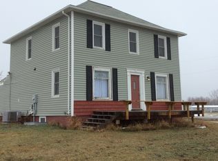106 5th St SE, Berthold, ND 58718