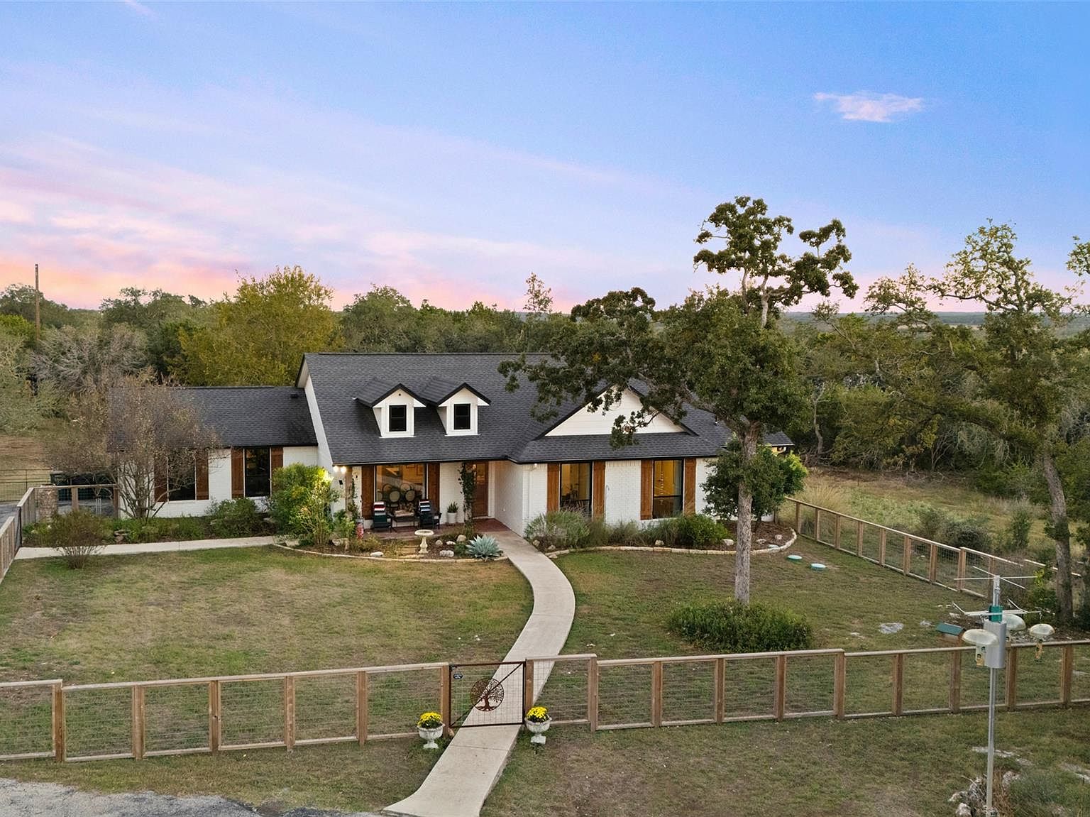 120 Oak Springs Dr, Dripping Springs, TX 78620 | MLS #1828120 | Zillow