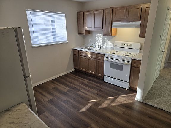 5th image of 1225 Redman Blvd