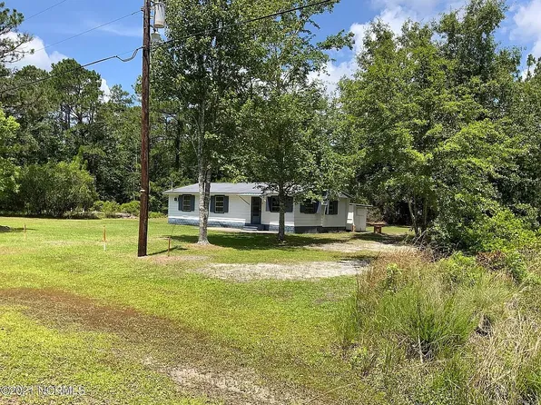 281 Carolina St, Southport, NC 28461