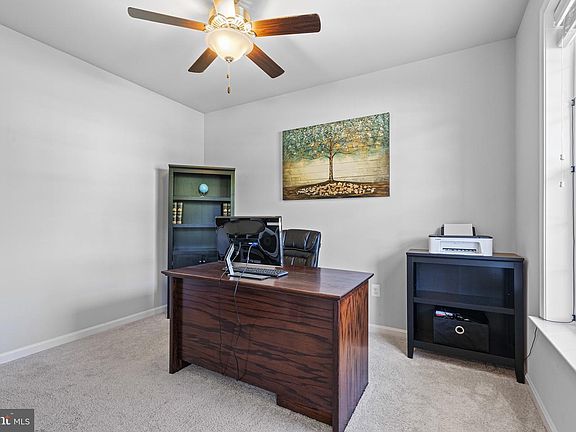 3rd image of 465 Bradbury Ln