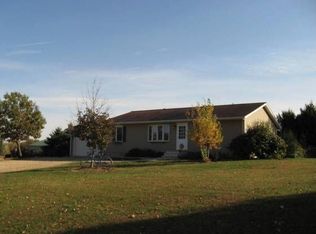 3637 E Flagg Rd, Ashton, IL 61006