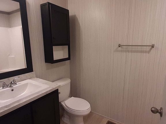 5th image of 132 Desander Dr #132