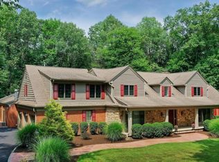 7 Thomas Jefferson Dr, Warren, NJ 07059