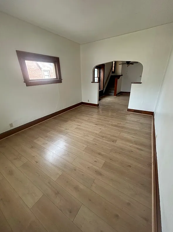 2 bed, 1200 sqft, $900 — Photo 2
